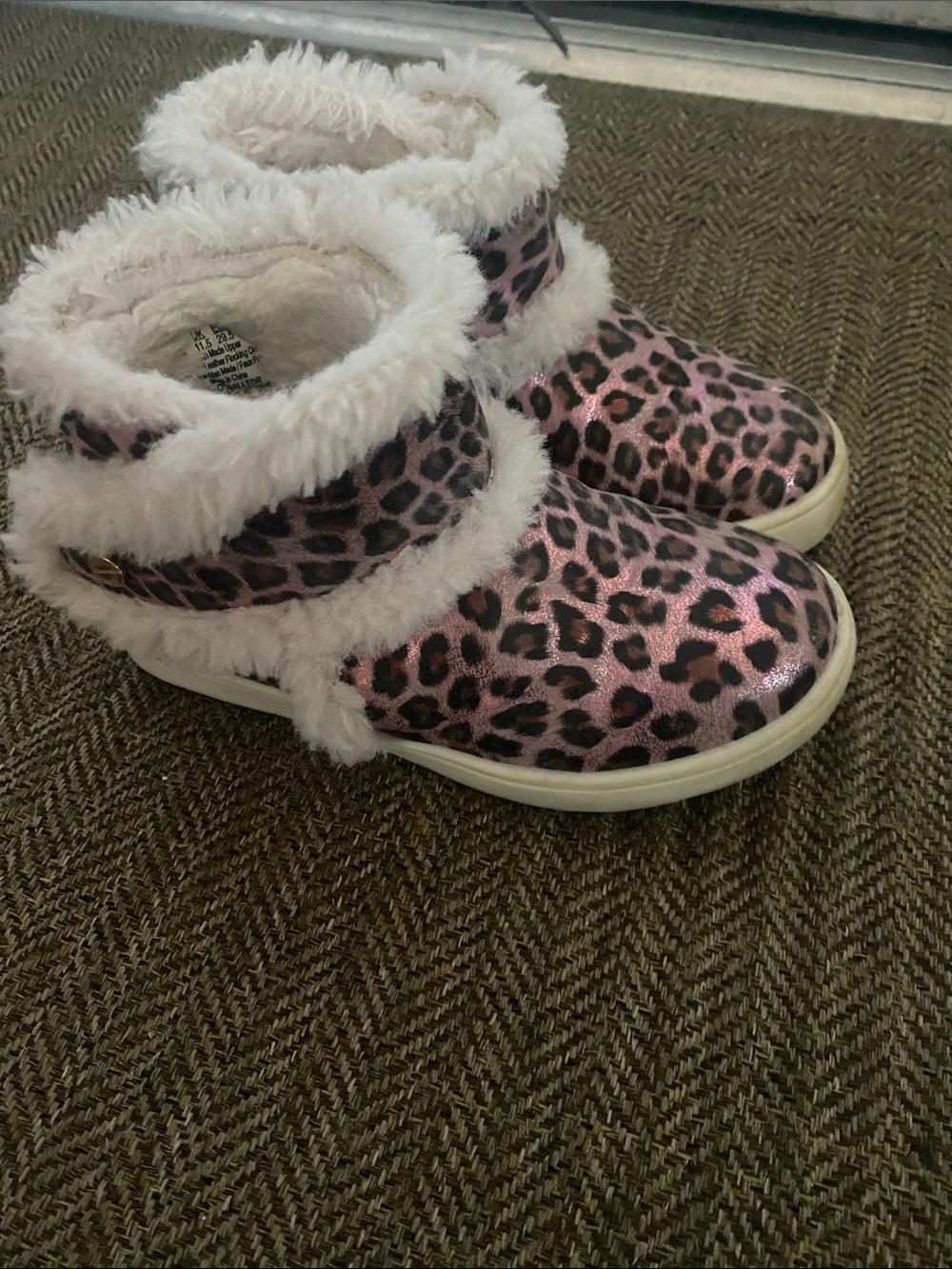 Dr. Scholl’s Girls Faux Fur Leopard Boots Pink Winter Boots
